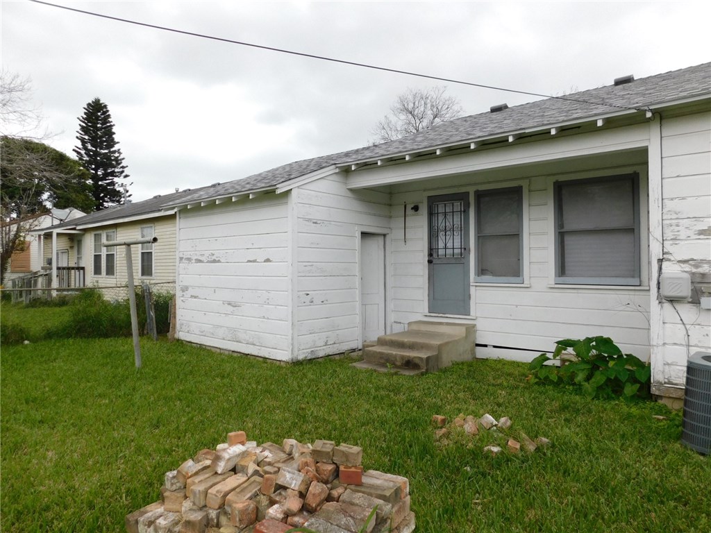 4325 Christie Street Corpus Christi TX 78415