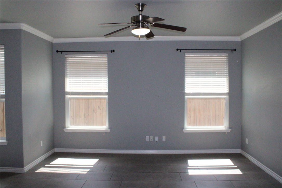 2942 Cantabria Street Corpus Christi TX 78415
