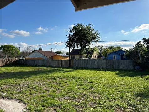 1433 12th Street Corpus Christi TX 78404
