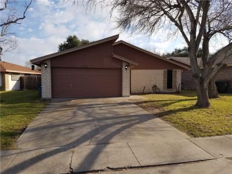 3102 Crestwater Drive Corpus Christi TX 78415
