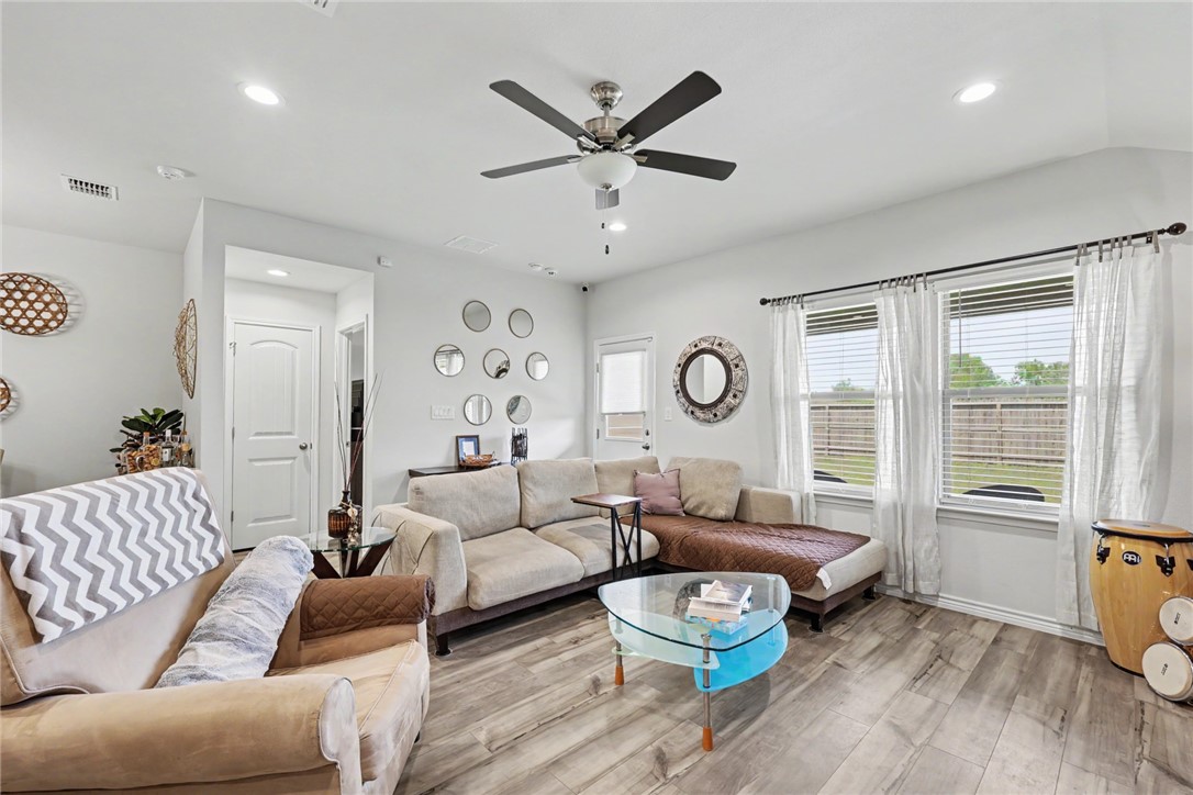 8113 Cattlemen Drive Corpus Christi TX 78414
