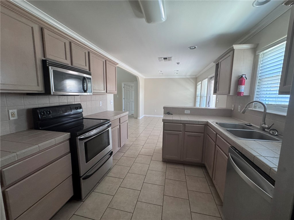 15649 Palmira Ave B Corpus Christi TX 78418