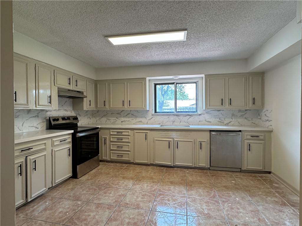 502 Greenway Drive Corpus Christi TX 78412