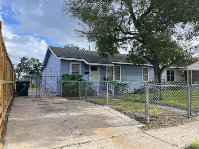 2106 Harvard Street Corpus Christi TX 78416