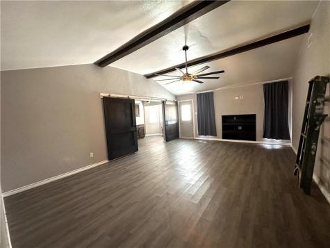 2112 Memorial Parkway Portland TX 78374