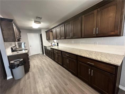 2112 Memorial Parkway Portland TX 78374