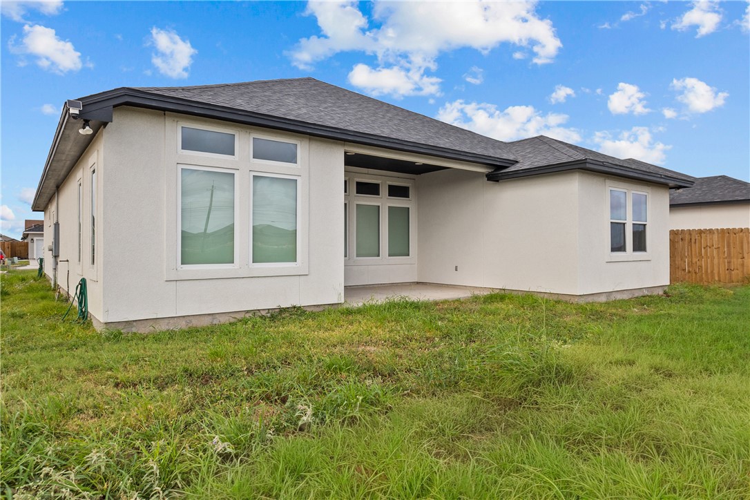 7721 Nadia Drive Corpus Christi TX 78414
