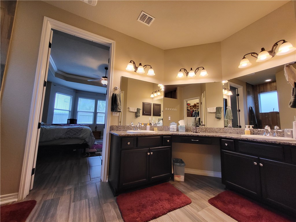 2526 Las Estrellas Street Corpus Christi TX 78414