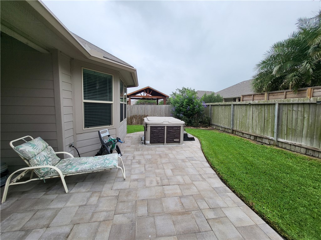 2526 Las Estrellas Street Corpus Christi TX 78414