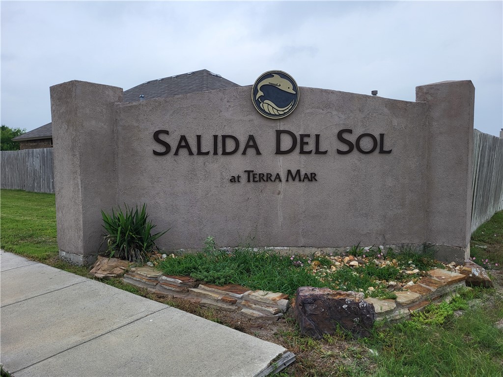 2526 Las Estrellas Street Corpus Christi TX 78414