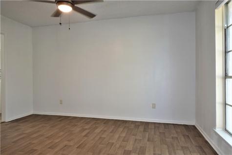 1028 Starlite Drive Portland TX 78374