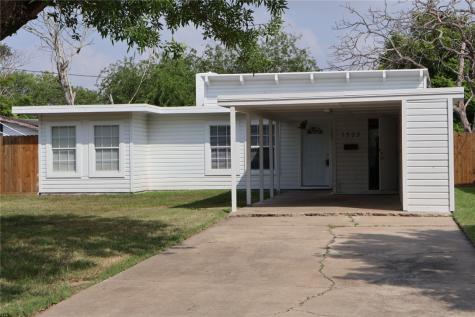 1525 Cambridge Drive Corpus Christi TX 78415