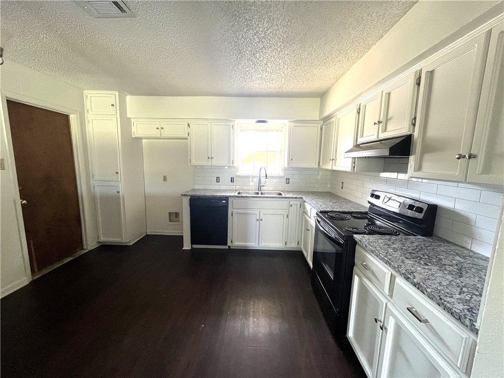 3001 Latour Place Corpus Christi TX 78418