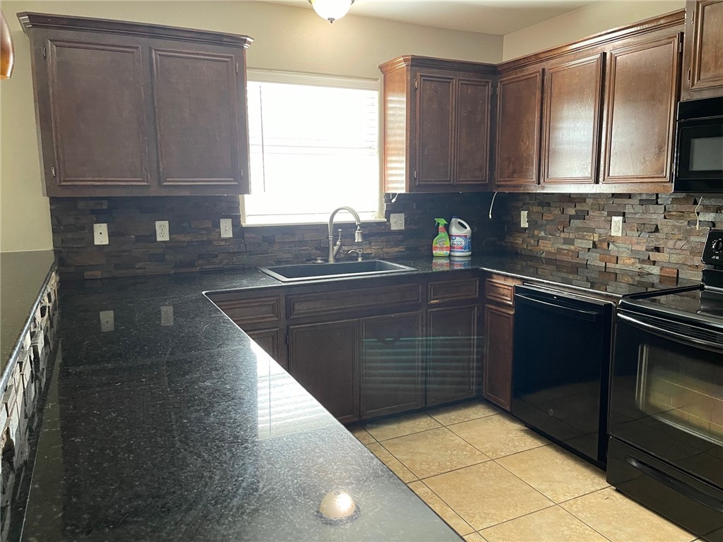 3334 Wood Creek Drive Corpus Christi TX 78410