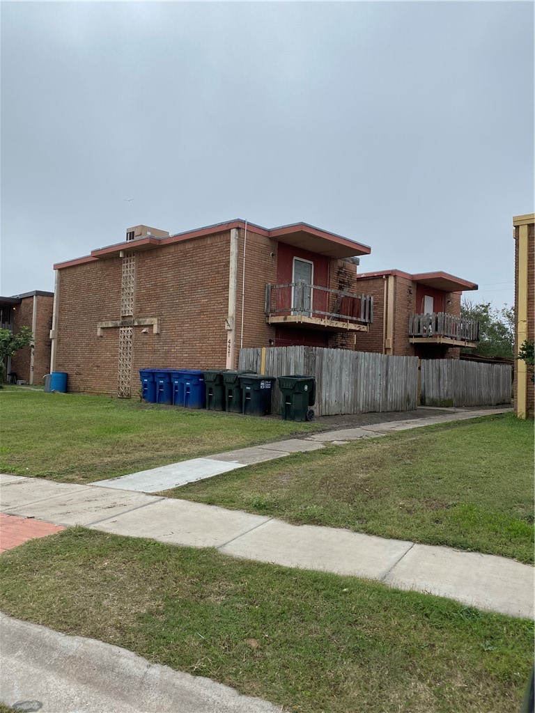 4621 Gollihar 1 Corpus Christi TX 78411