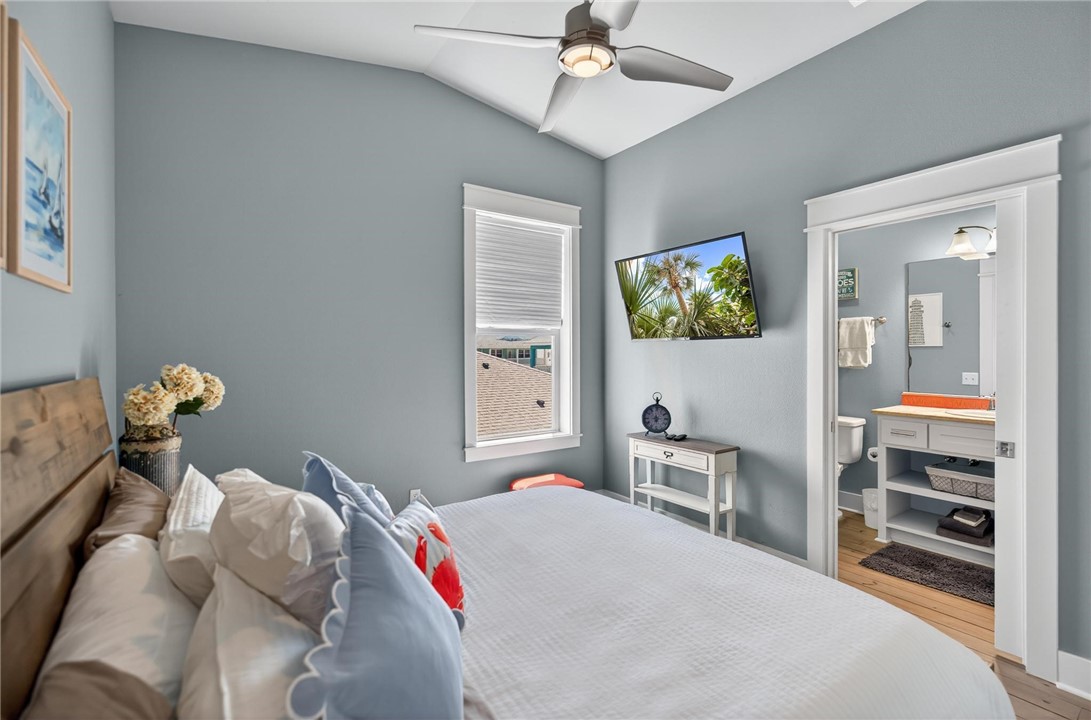 2821 S 11th Street 104 Port Aransas TX 78373