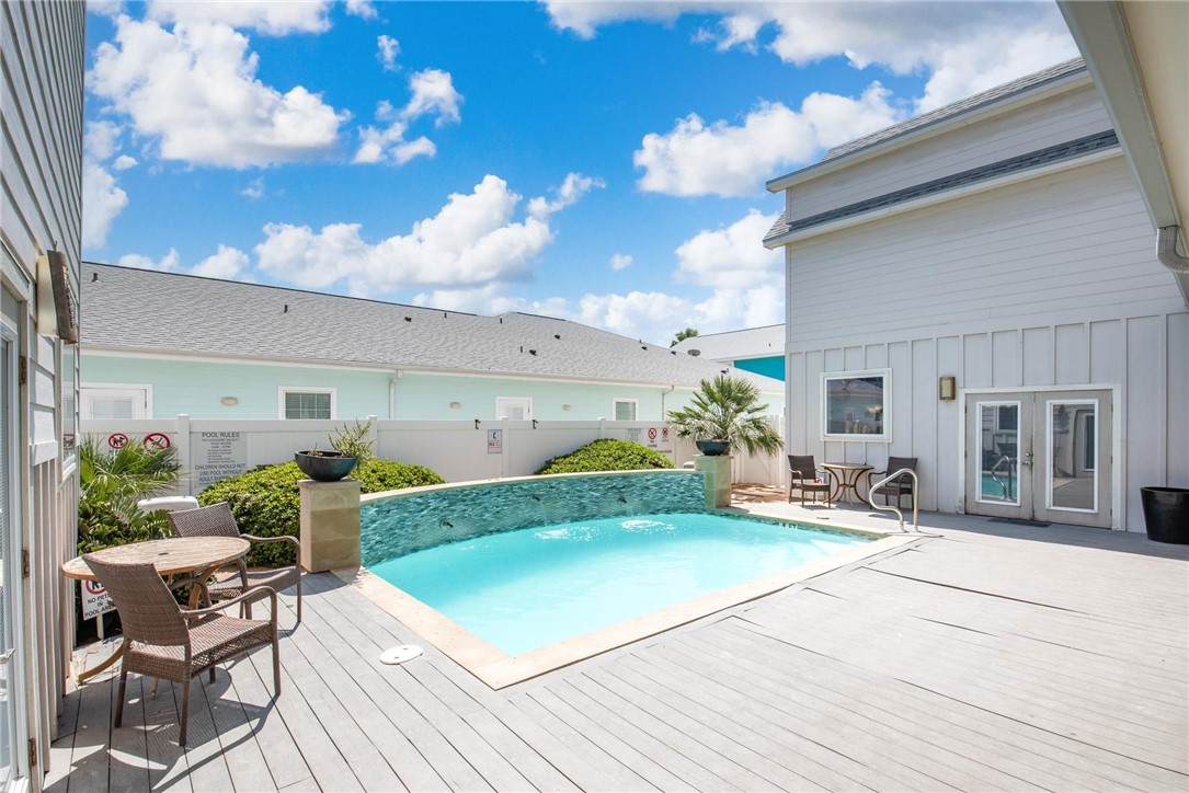 2821 S 11th Street 104 Port Aransas TX 78373