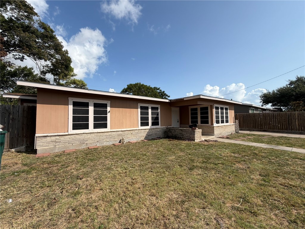 1545 Lea Lane Corpus Christi TX 78415