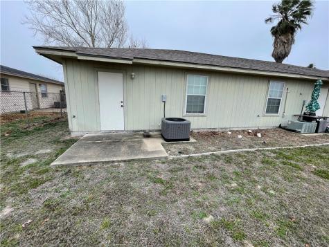 2109 Breezeway Ingleside TX 78362