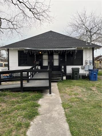 1432 16th Street Corpus Christi TX 78404