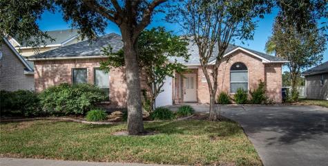 8213 Etienne Drive Corpus Christi TX 78414