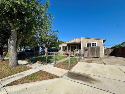 746 Lansdown Drive Corpus Christi TX 78412