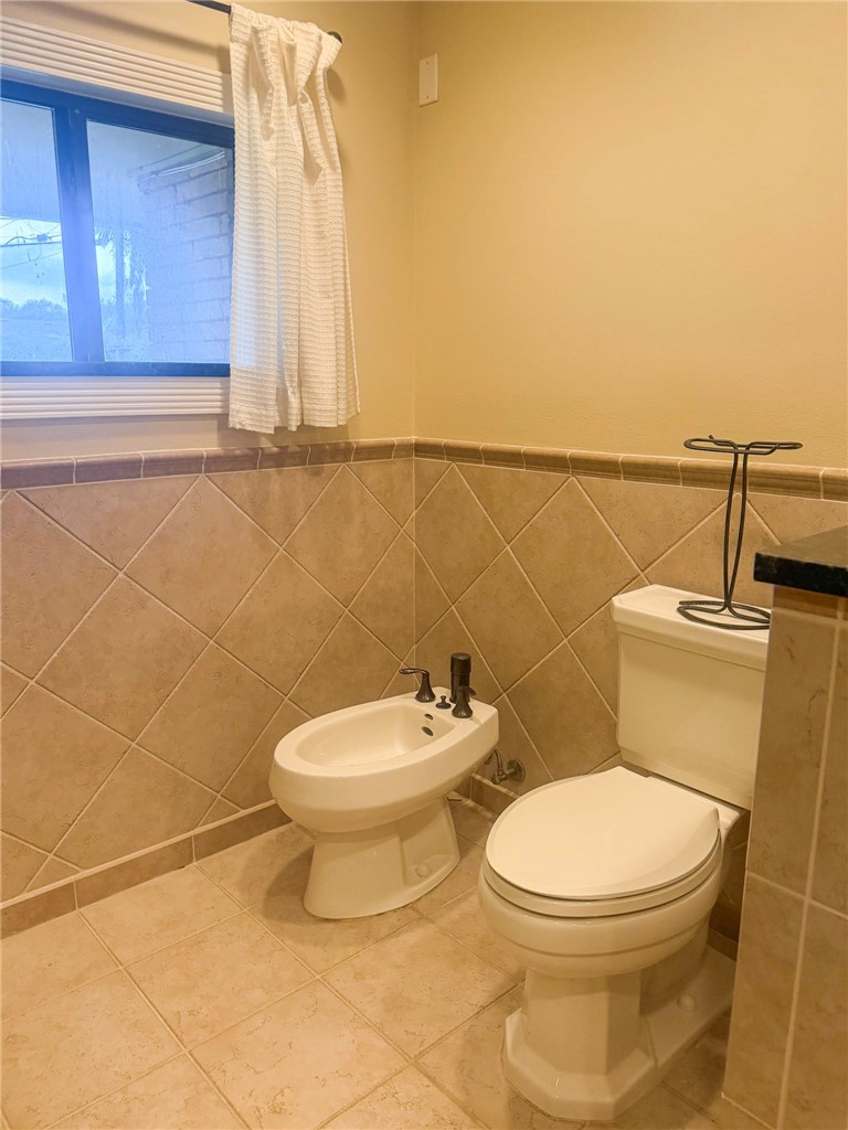 302 Montclair Drive Corpus Christi TX 78412