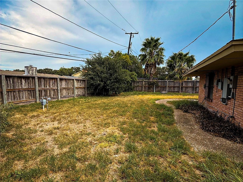 302 Montclair Drive Corpus Christi TX 78412