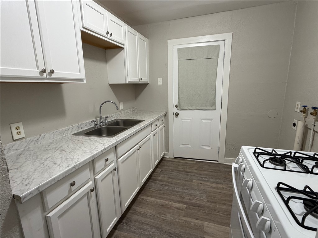 2402 Segrest Street Corpus Christi TX 78405