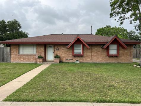 111 Driftwood Drive Portland TX 78374