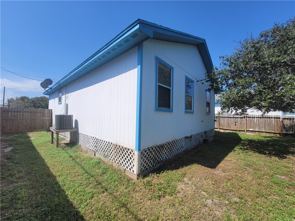 508 Lakeside Drive Corpus Christi TX 78418