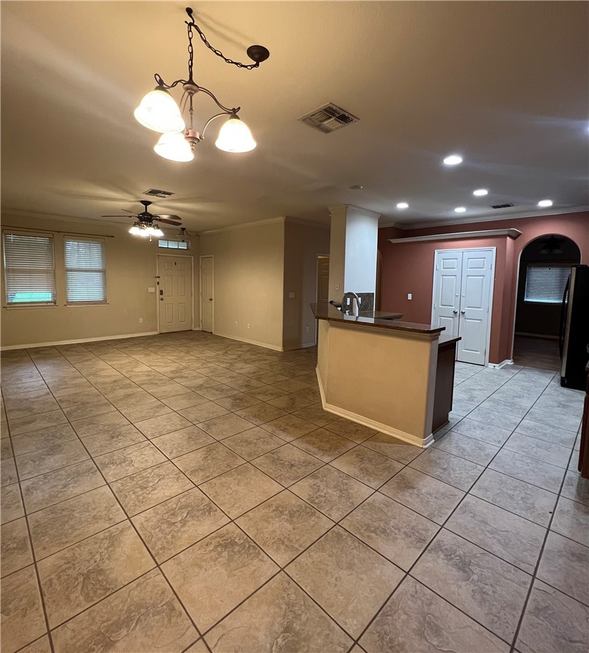 2545 Las Brisas Street Corpus Christi TX 78414