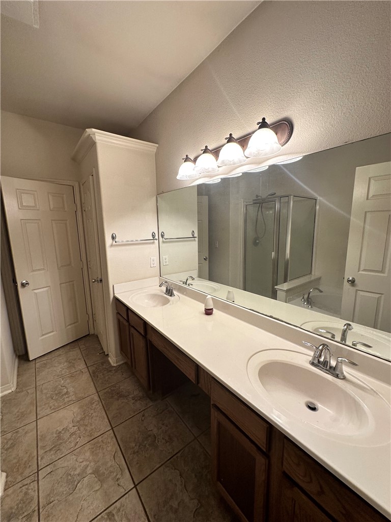 2545 Las Brisas Street Corpus Christi TX 78414