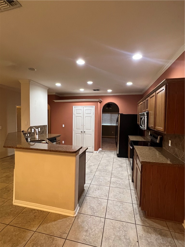 2545 Las Brisas Street Corpus Christi TX 78414