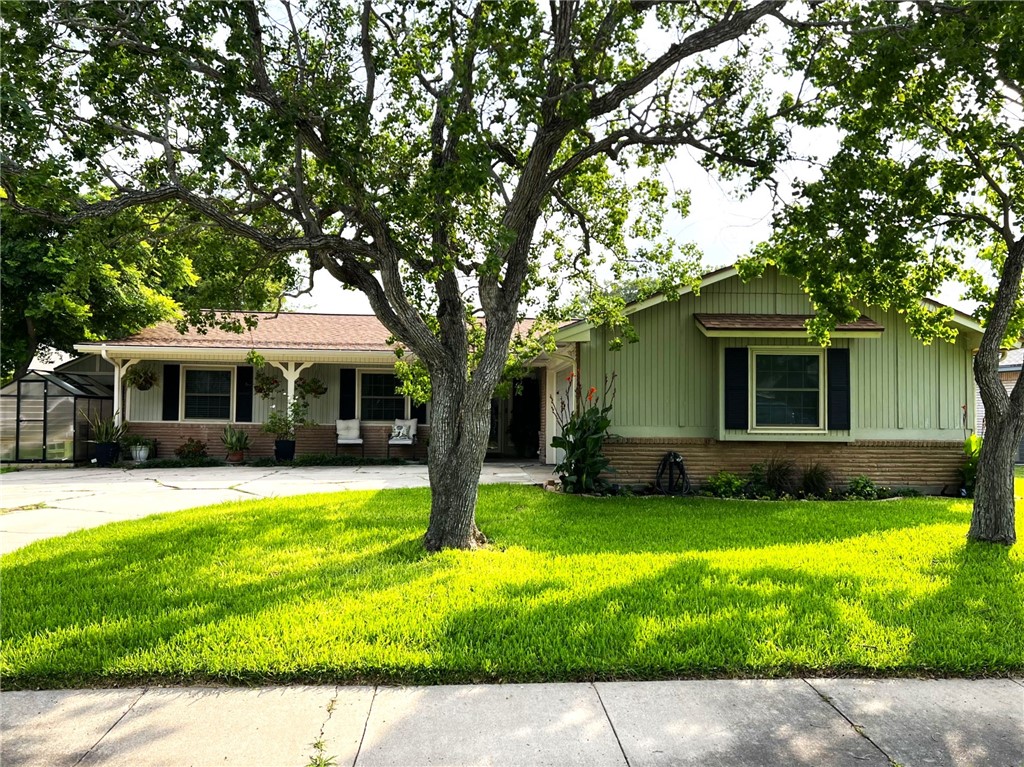 1815 Falcon Drive Portland TX 78374
