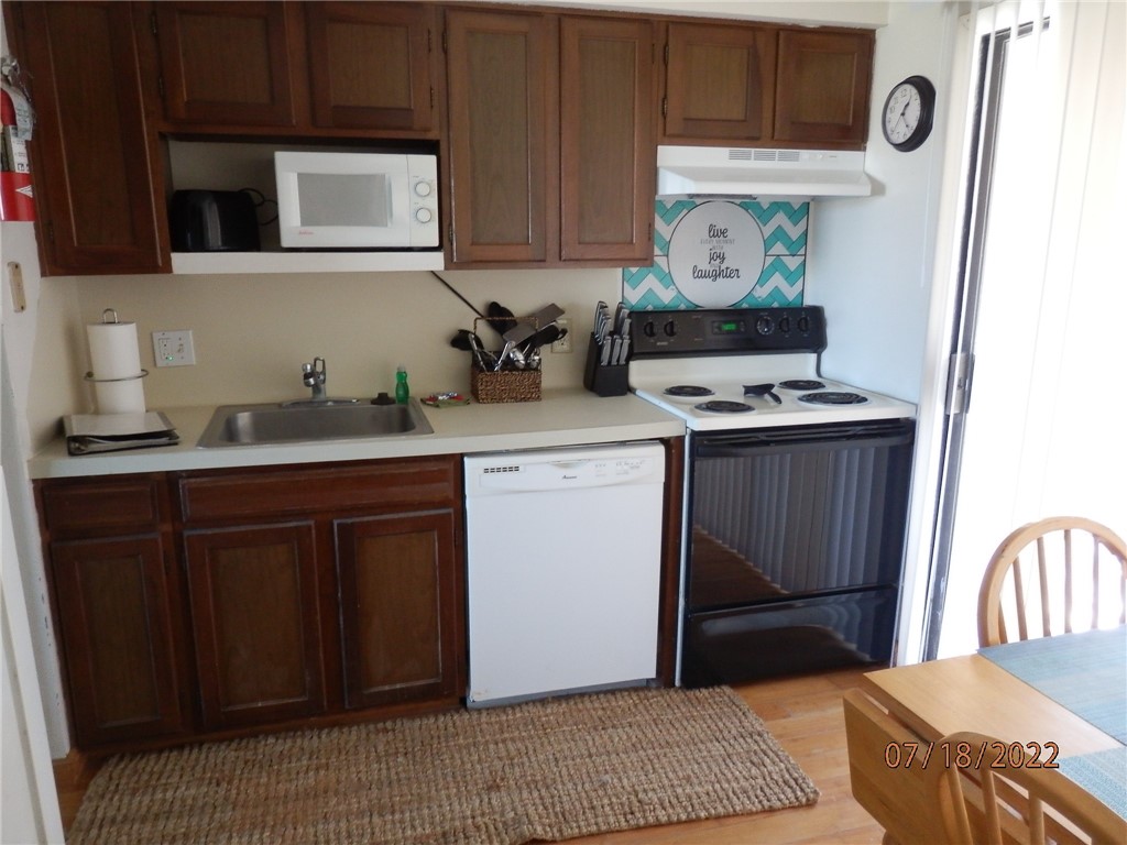 14873 Granada Drive 13 Corpus Christi TX 78418
