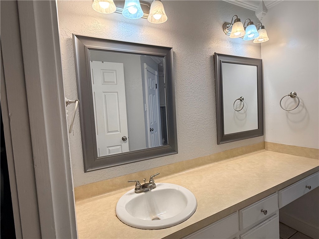 4645 Vail Street Corpus Christi TX 78413