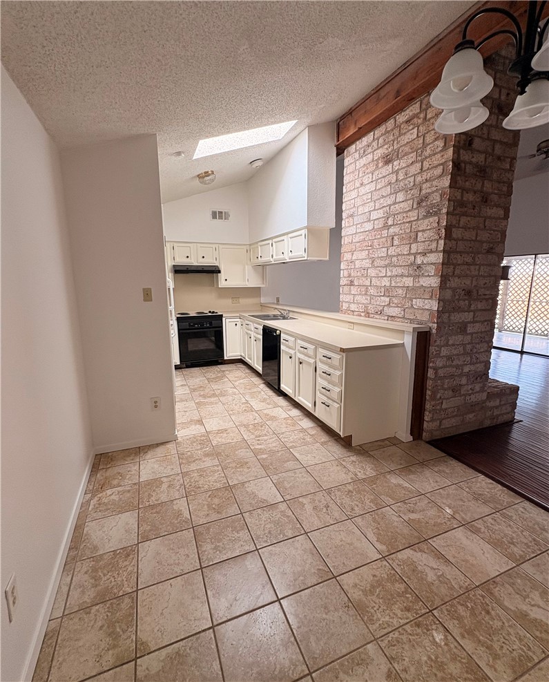 5530 Crossgate Dr N Corpus Christi TX 78413
