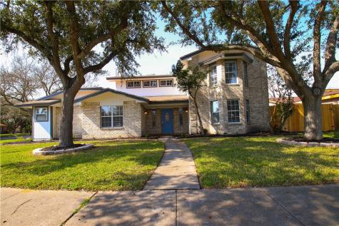 2209 Aspen Drive Portland TX 78374