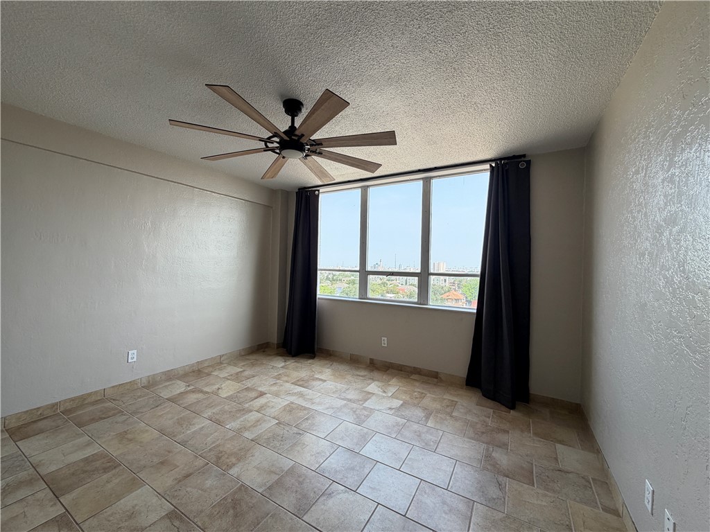 715 S Upper Broadway Street Corpus Christi TX 78401