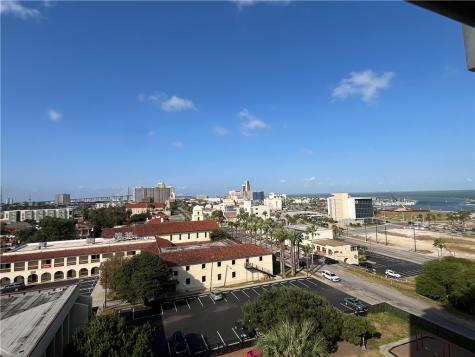 715 S Upper Broadway Street Corpus Christi TX 78401