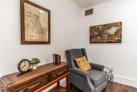 1117 Ocean Drive A Corpus Christi TX 78404