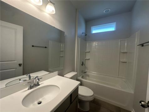 1030 Ocean Breeze Portland TX 78374