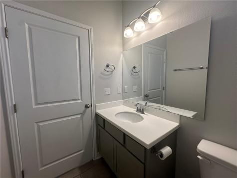 1030 Ocean Breeze Portland TX 78374