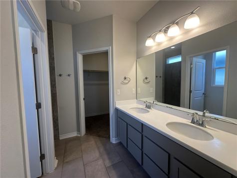 1030 Ocean Breeze Portland TX 78374