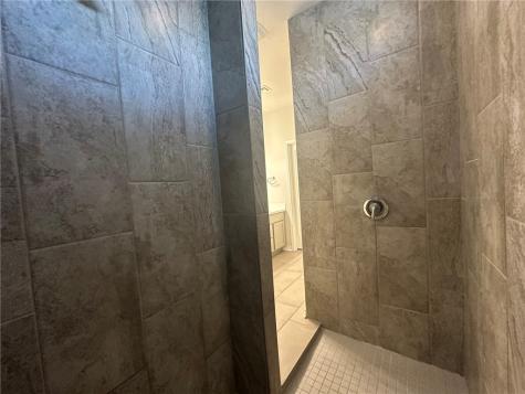 1030 Ocean Breeze Portland TX 78374