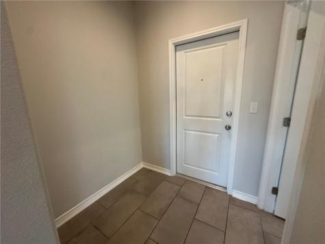 1030 Ocean Breeze Portland TX 78374