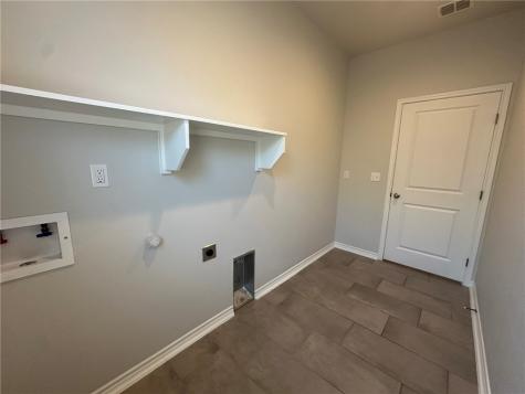 1030 Ocean Breeze Portland TX 78374