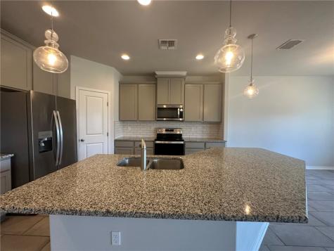 1030 Ocean Breeze Portland TX 78374