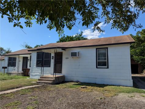824 E Doddridge Avenue Kingsville TX 78363